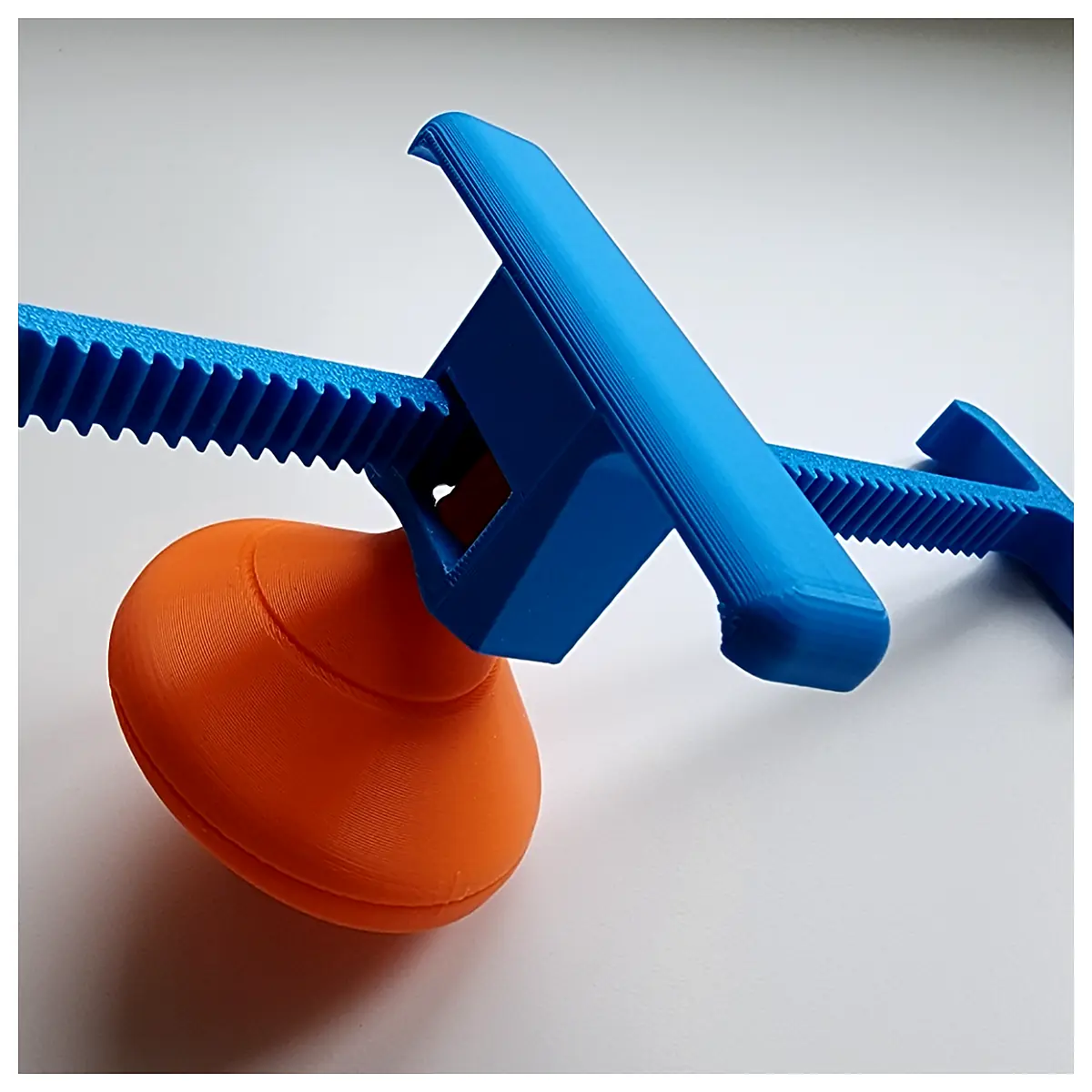 Spinning Top Toy Fun Kids Toys Classic Game Entertainment Easy to Use Fast Spin