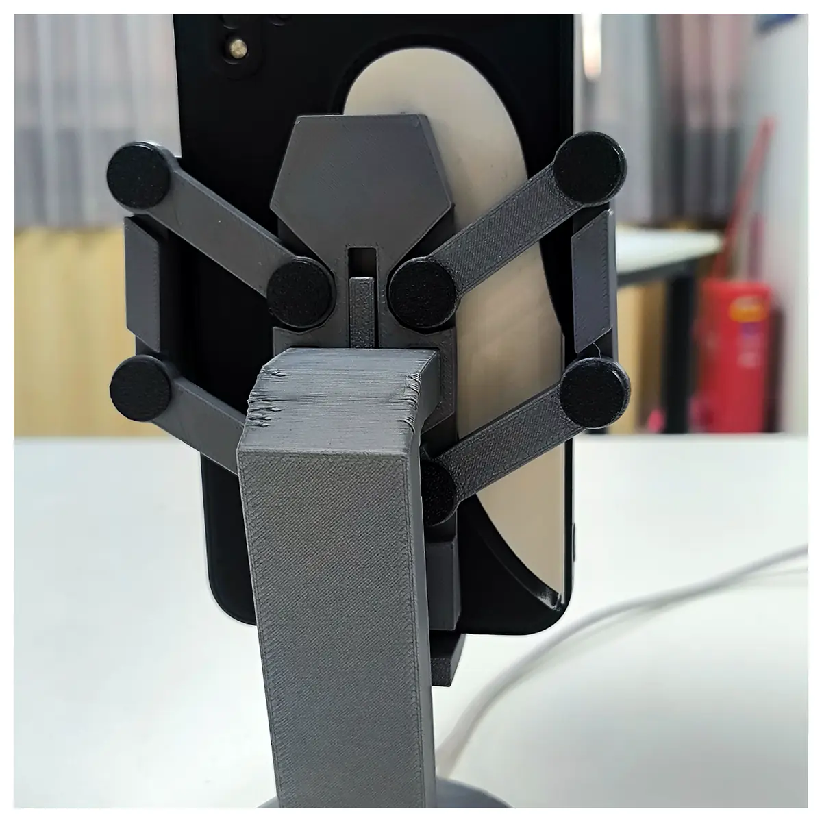 Car Phone Holder Mount Adjustable Smartphone Holder Vehicle Headrest Support Phone Holder Accessories