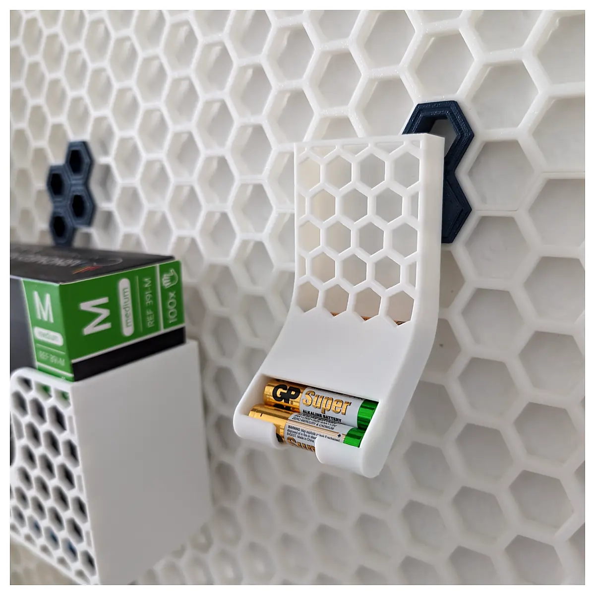 Honeycomb Storage Wall HSW Battery Dispenser Charger Battery Storage Battery Accessories Universal