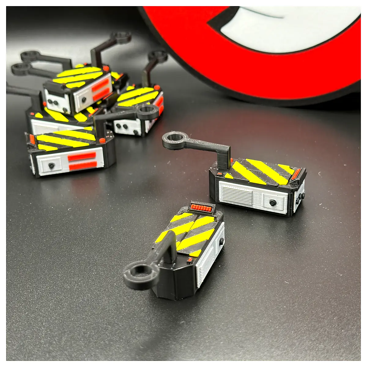 Ghost Trap Keychain Tiny Ghost Capture Toy Collectible Ghost Figure Ghost Collectible