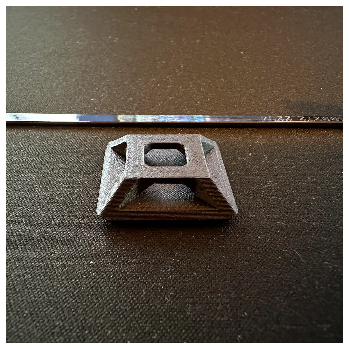 Universal Zip Tie Mount Holder Installation Fasteners Parts Bracket Repair Maintenance