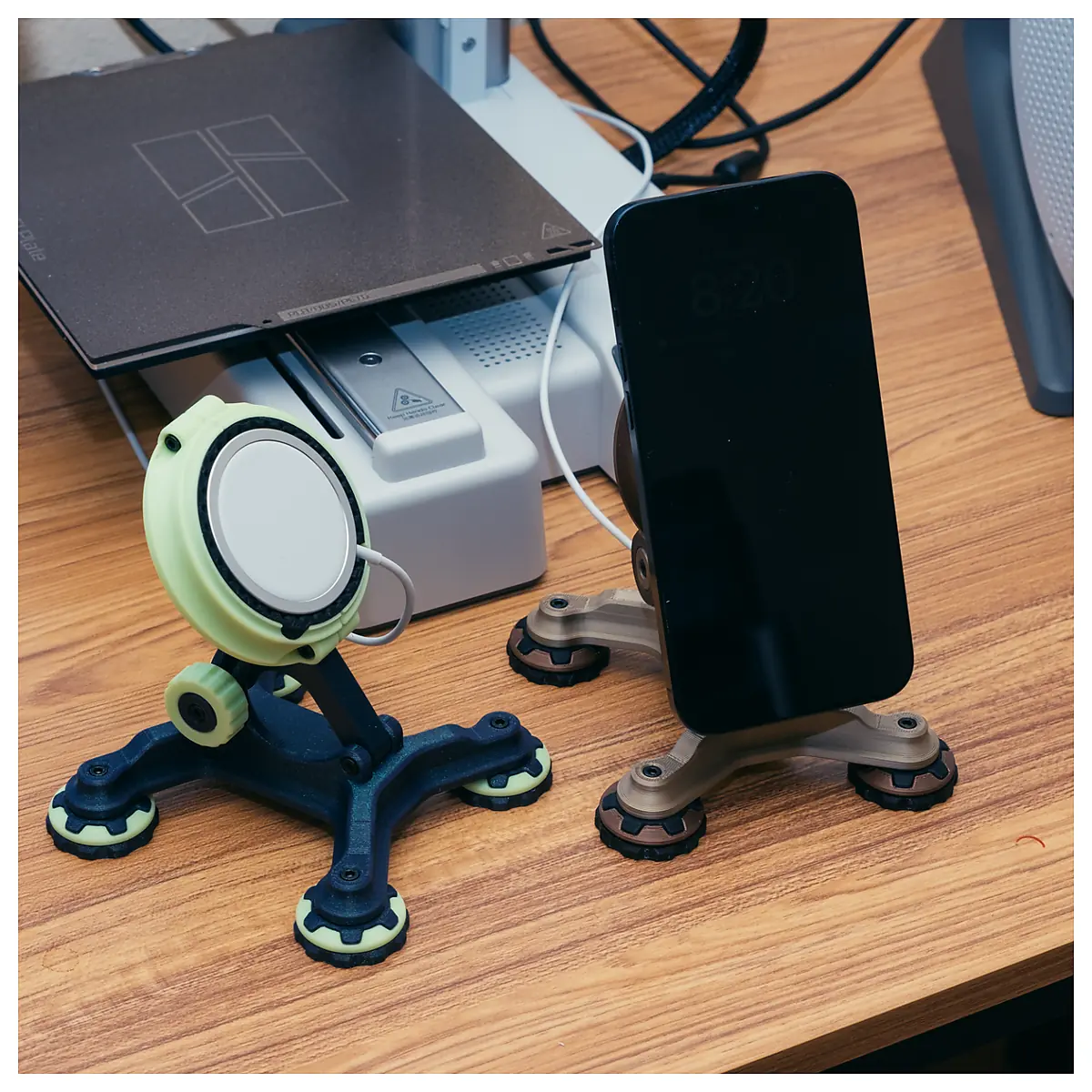 Industrial MagSafe Stand iPhone Charger Holder Phone Stand Mobile Accessory Repair Parts Phone Fix