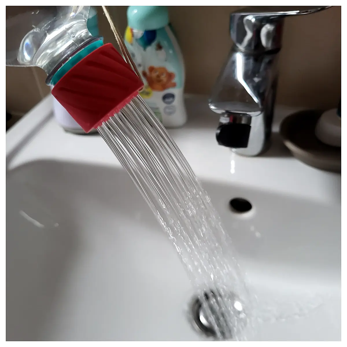 Beach Travel Shower Bottle Cap Leakproof Water Saver Replacement Caps Drip Stop Seals
