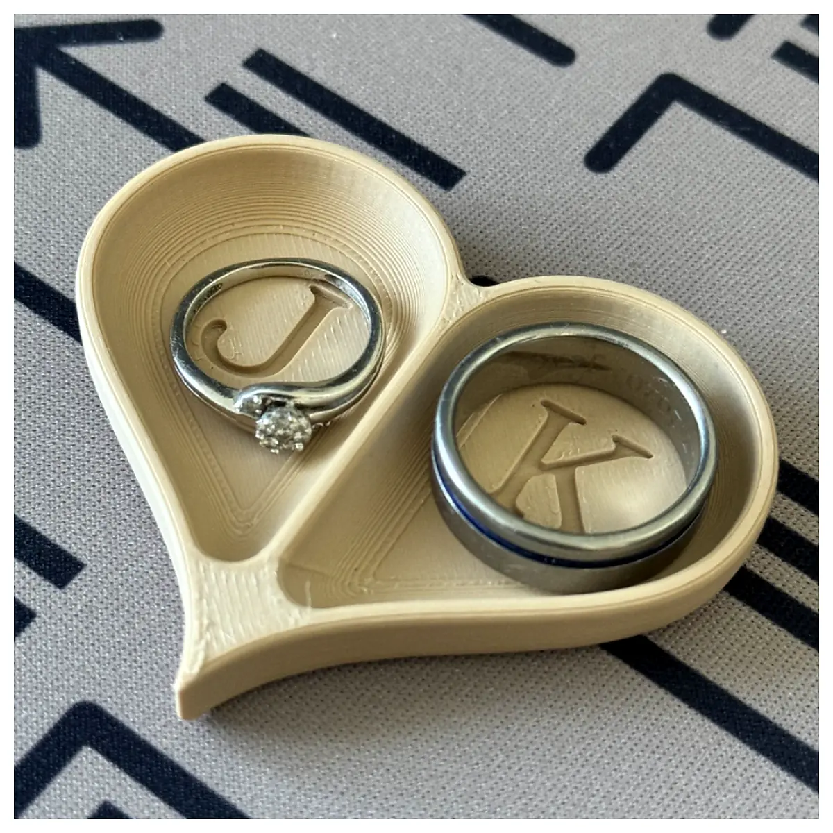 Couple Ring Holder Simple Keepsake Memorial Love Anniversary Gift Unique Holder Ring Stand