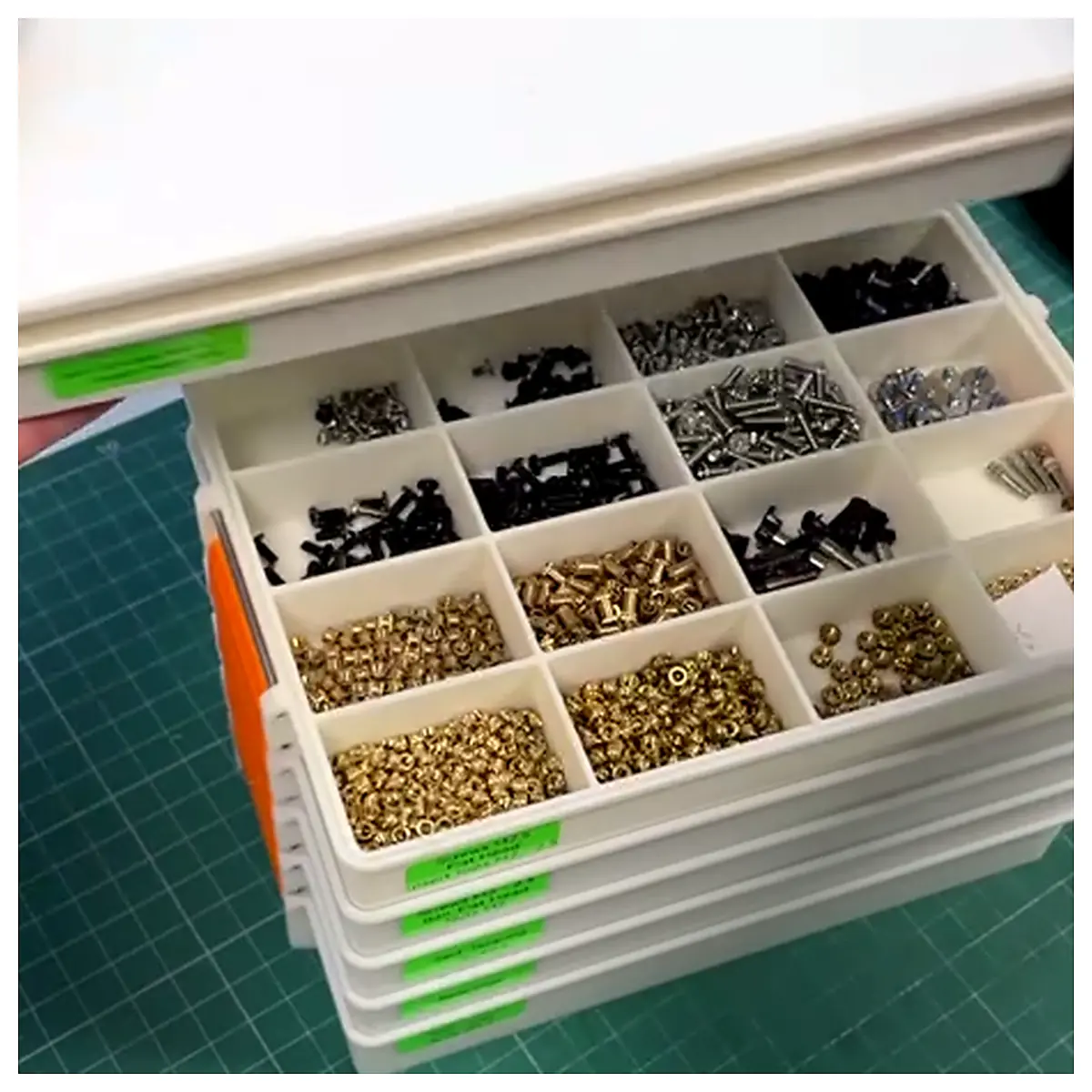 Tiered Storage Box Hard Drive Box Storage Solutions Data Backup Protection Shipping Mobile Storage