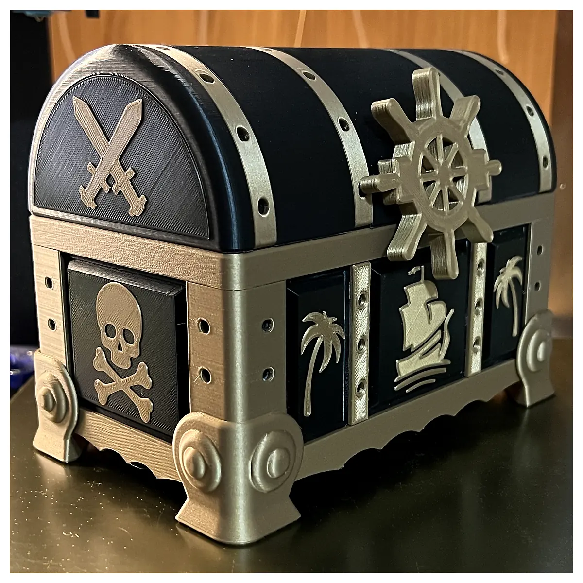 Treasure Chest Toy Pirate Chest Kids Toy Storage Box Game Collectible Decoration Gift