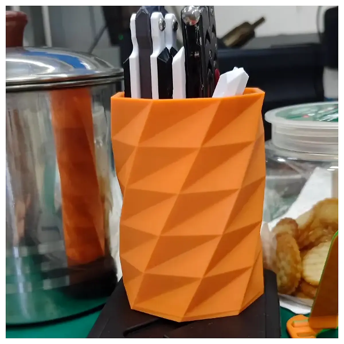 Pen Holder Desk Organizer Stationery Supplies Book Clip Pencil Case Study Accessories Computer Parts Simple Design