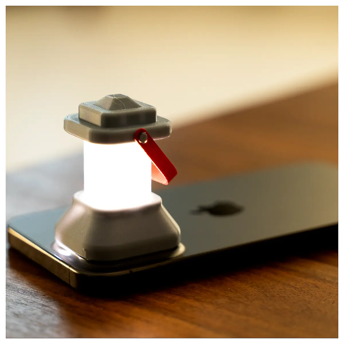 Phone Flashlight Emergency Lighting Outdoor Flashlight Rechargeable Flashlight Backup Light Repair