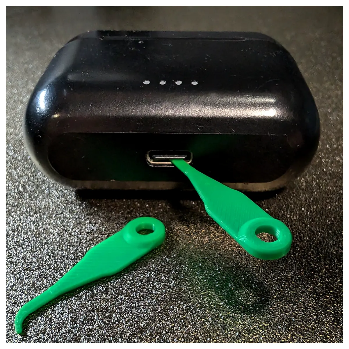 Phone Charging Port Cleaning Tool Dust Lint Remover Universal Accessory Repair Parts Cleaning Kit