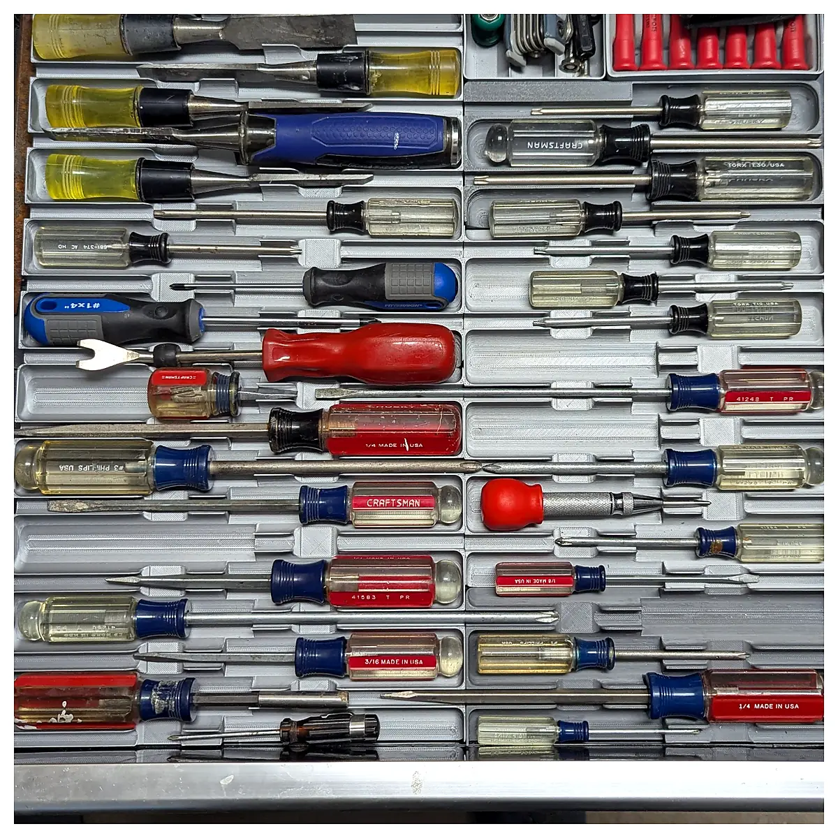 Gridfinity Screwdriver Organizer Tray Tool Storage Screw Driver Kit Desktop Organization Parts Accessories