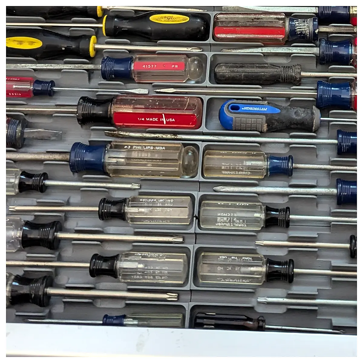 Gridfinity Screwdriver Organizer Tray Tool Storage Screw Driver Kit Desktop Organization Parts Accessories