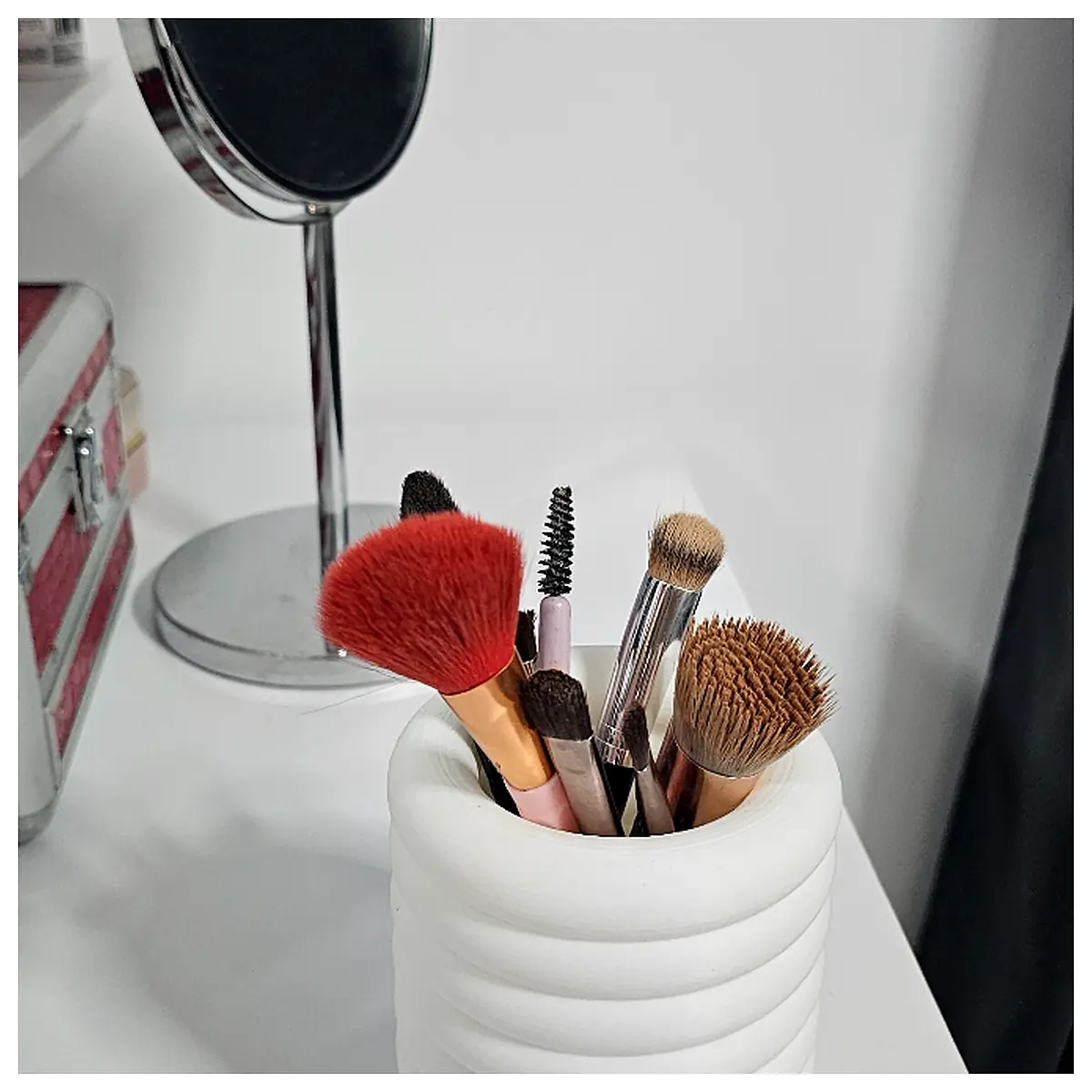 Puffy Pen or Makeup Brush Holder Organizer Multi Purpose Brush Storage Case Accessories