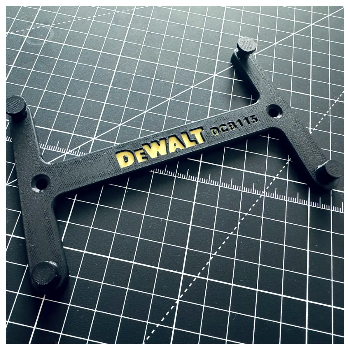 DeWALT DCB115 Charger Wall Mount Battery Charger Accessories Charging Repair