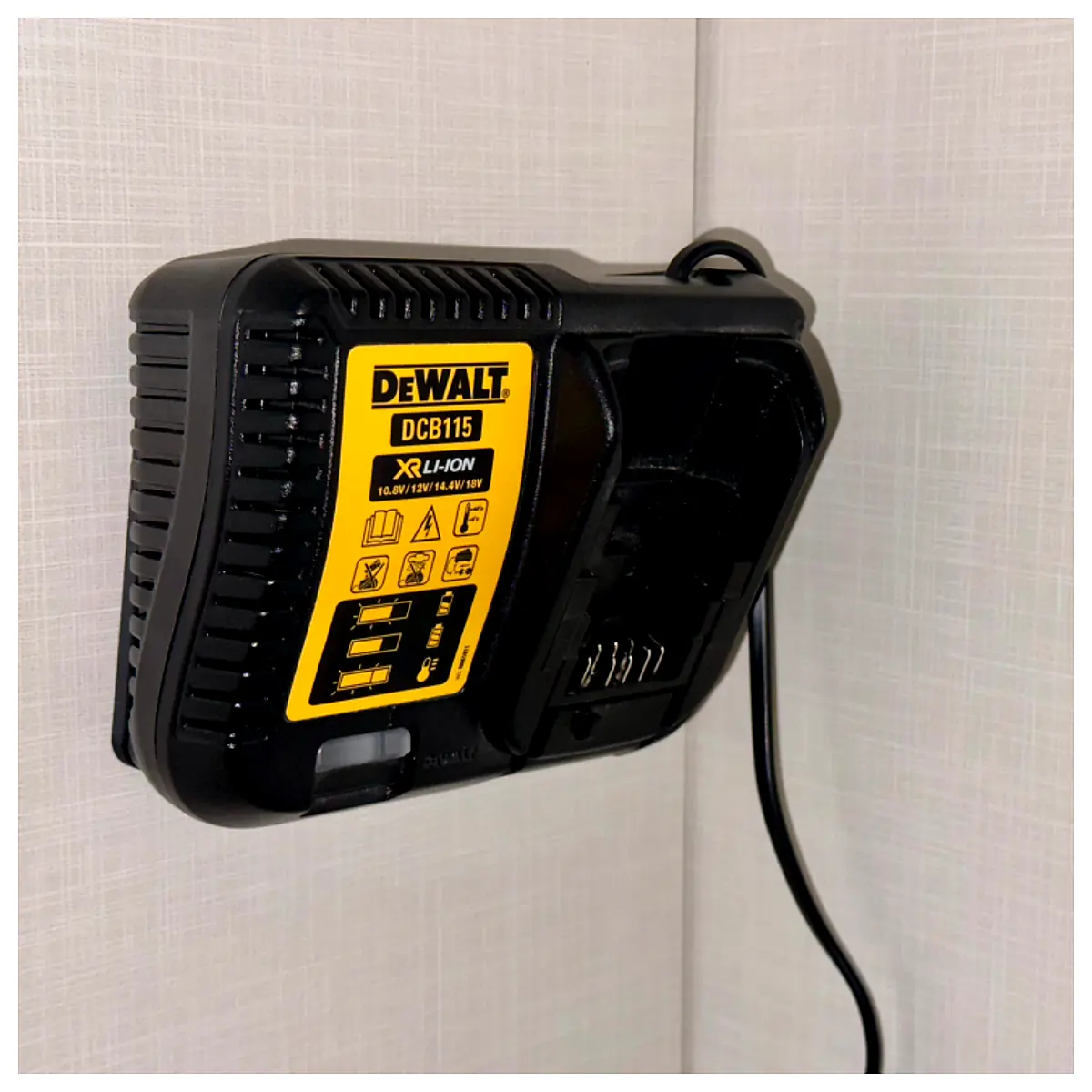 DeWALT DCB115 Charger Wall Mount Battery Charger Accessories Charging Repair