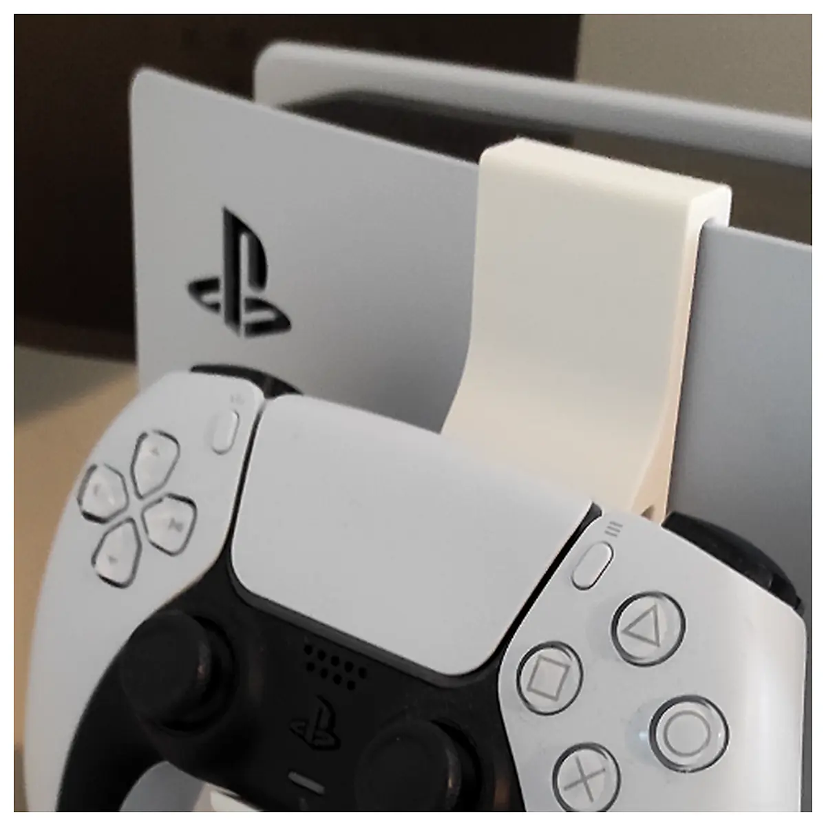 PS5 Controller Holder Clip 2 Pack Universal Wireless Controller Stand Phone Game Accessories