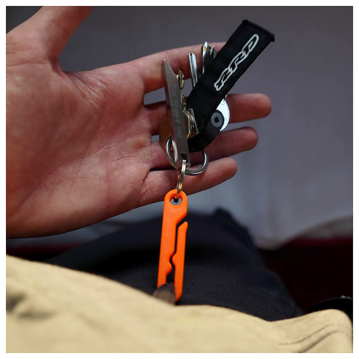 EDC Key Clip Keychain Gift 4g Universal Accessory Repair Parts Tools