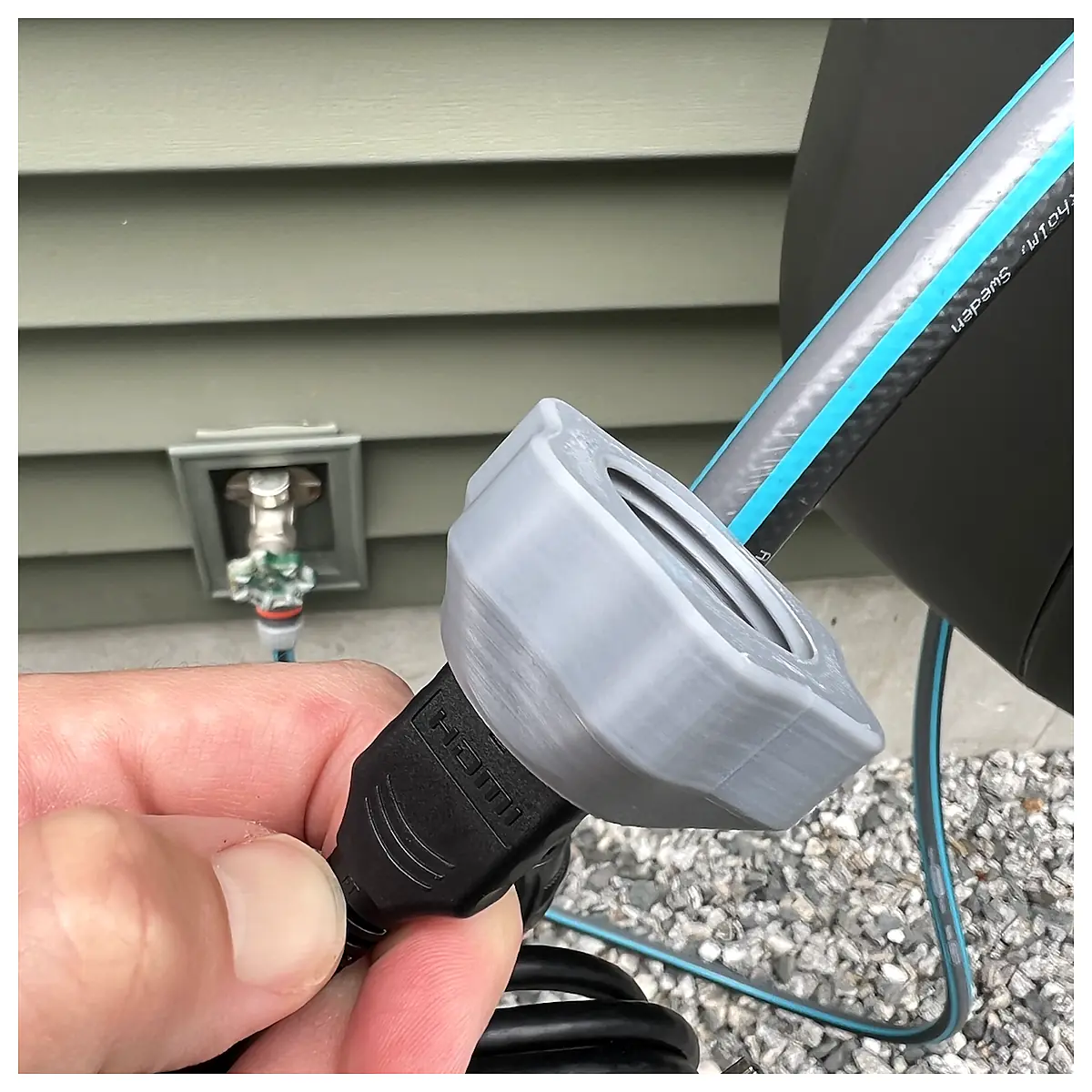 Cursed Connectors H2O Adapter HDMI Water Faucet to HDMI Converter Video Cable Accessories