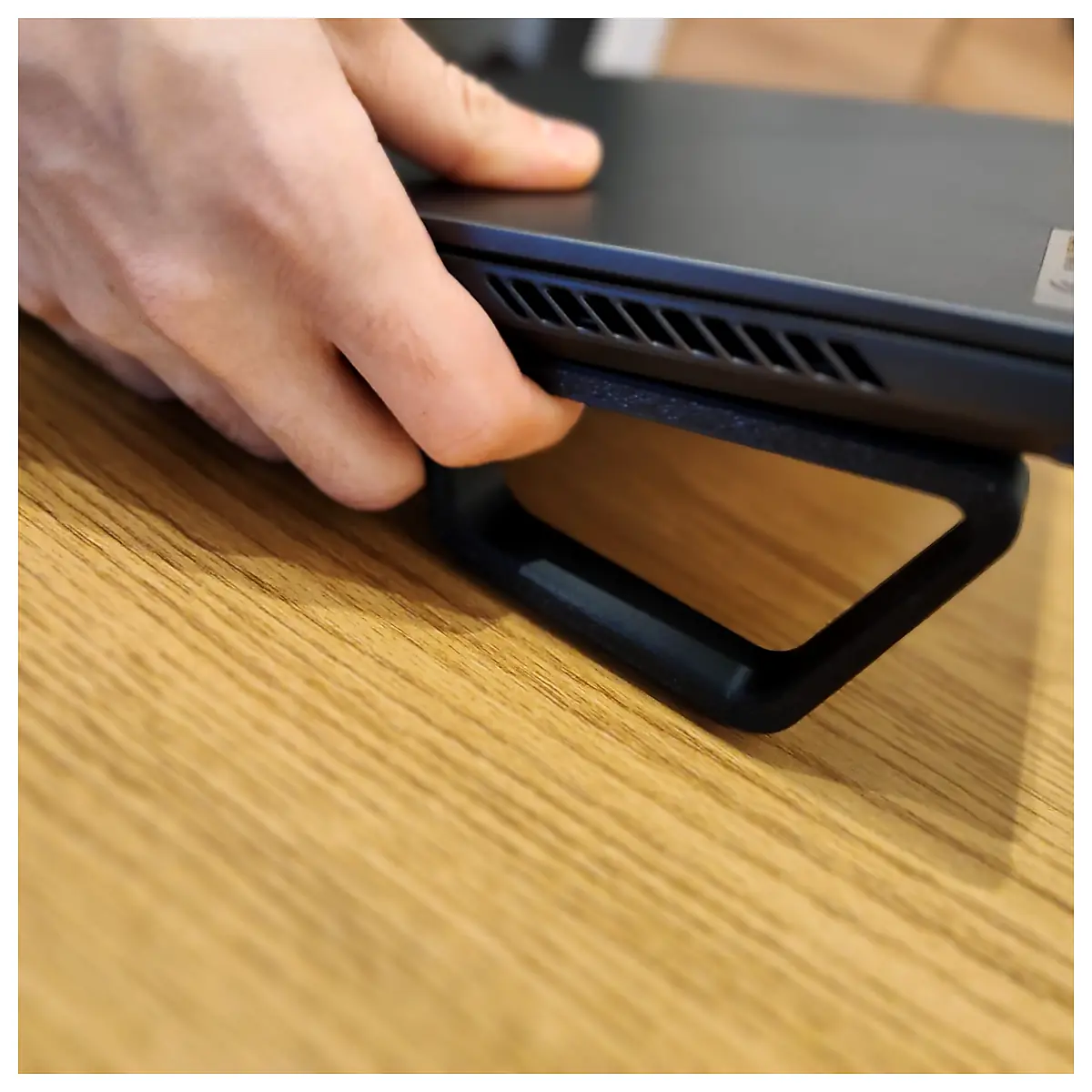 Laptop Stand Simple Ergonomic Adjustable Universal Laptop Stand Accessories Support Bracket