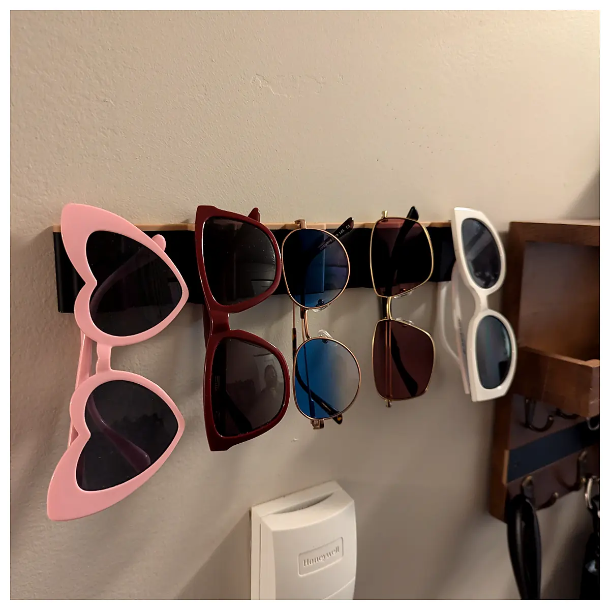Glasses Wall Holder Magnetic Display Storage Stand Organizer Vision Protection Multi Use Desk Mount