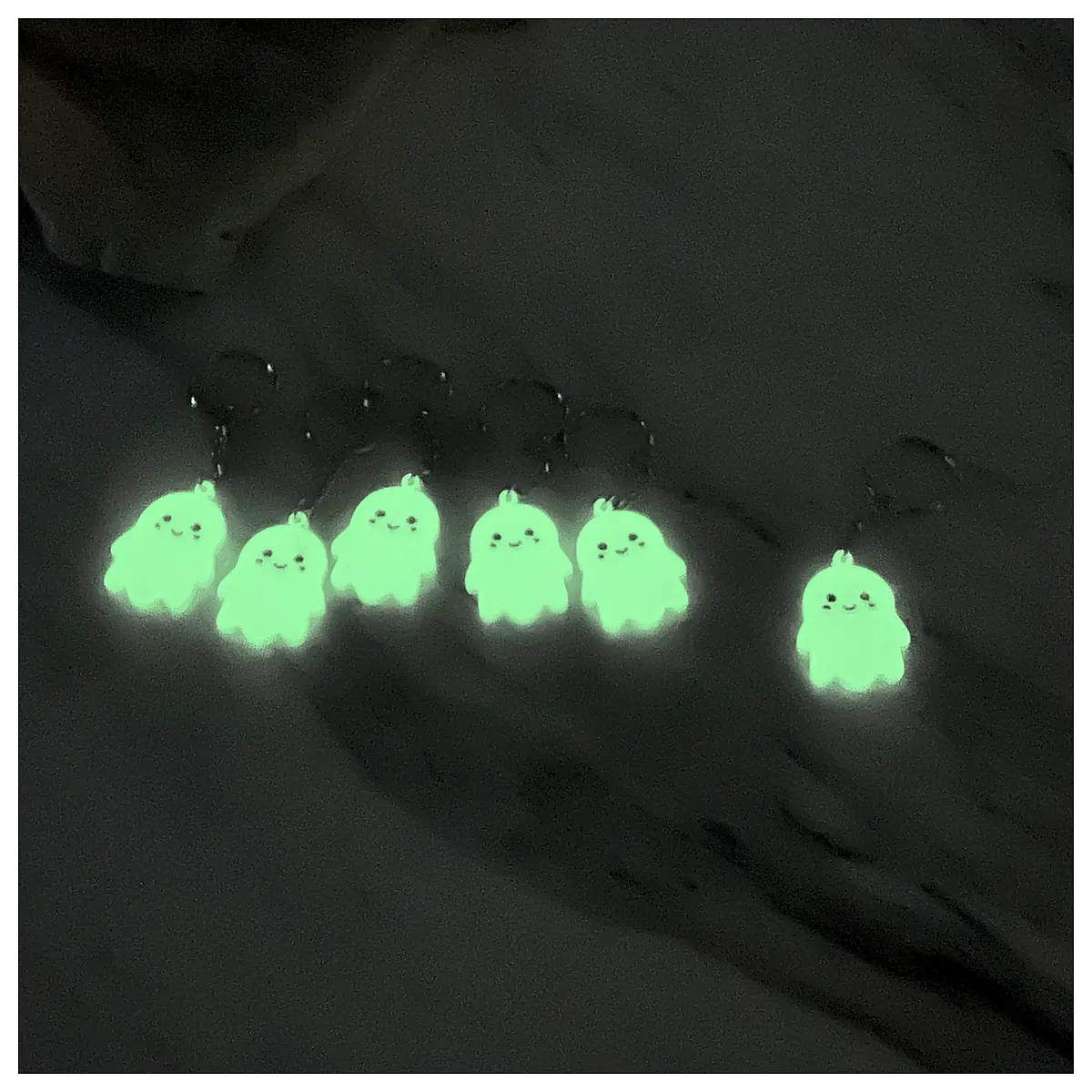 Ghost Keychain Floating Decoration Hanging Ornament Creative Gift Desktop Display Unique Craft