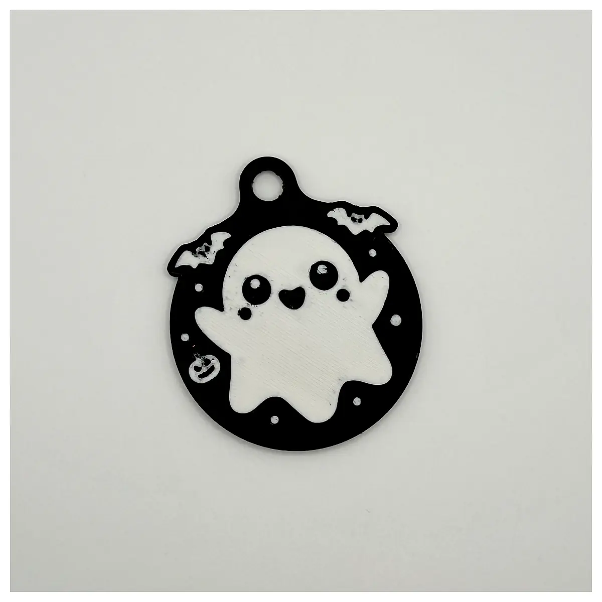 Ghost Keychain Round Haunted Decor Spooky Hanging Ornament Ghost Charm Round Keychains Halloween Decoration Ghost Gifts