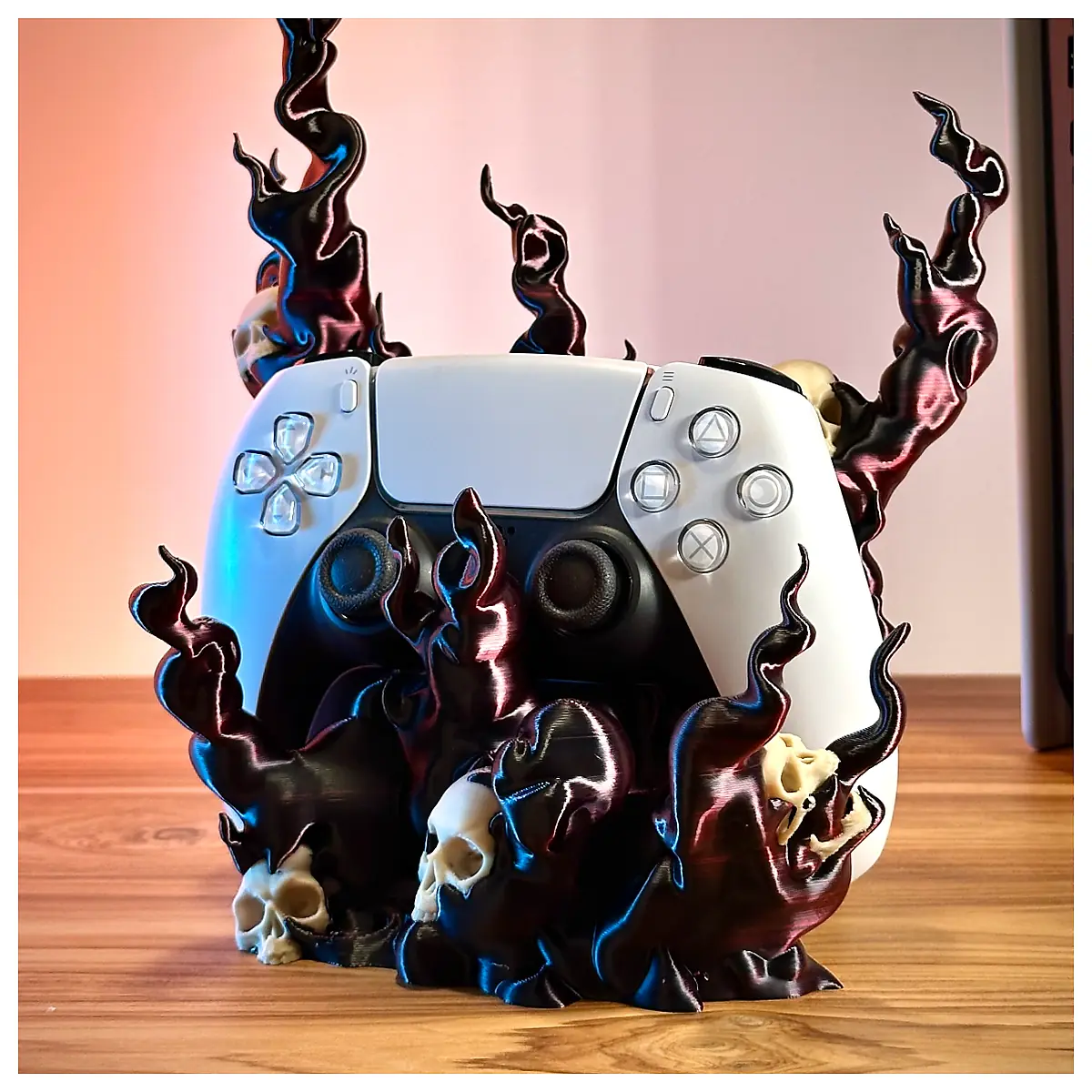 Controller Stand Horror Decor Gaming Accessory TV Stand Anime Props Universal Fit
