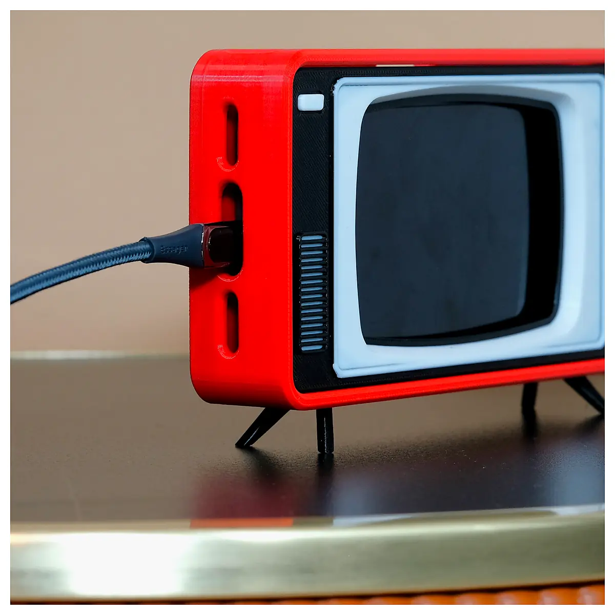 Retro TV Smartphone Stand Mobile Holder Desk Stand Phone Accessories Repair Parts