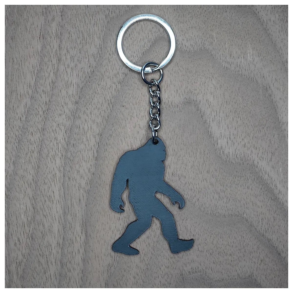 Bigfoot Sasquatch Keychain Cryptid Figure Replica Primitive Man Statue Outdoor Adventure Collectible