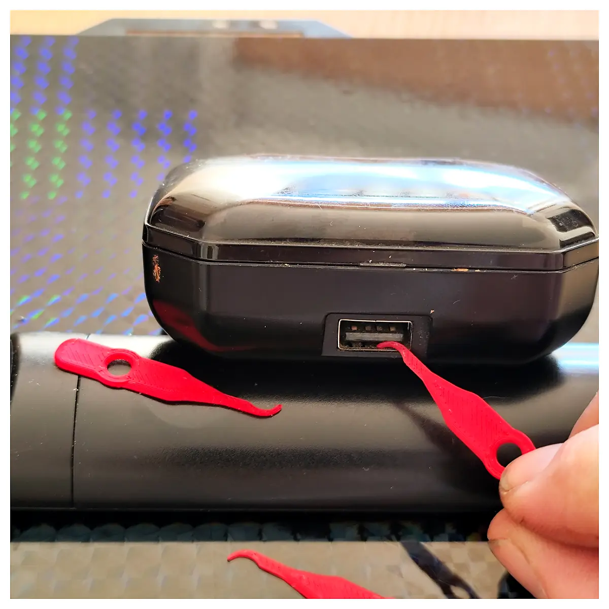 Phone Charging Port Dust Cleaner Tool Cleaning Kit Phone Accessories Charging Brush Cleaning