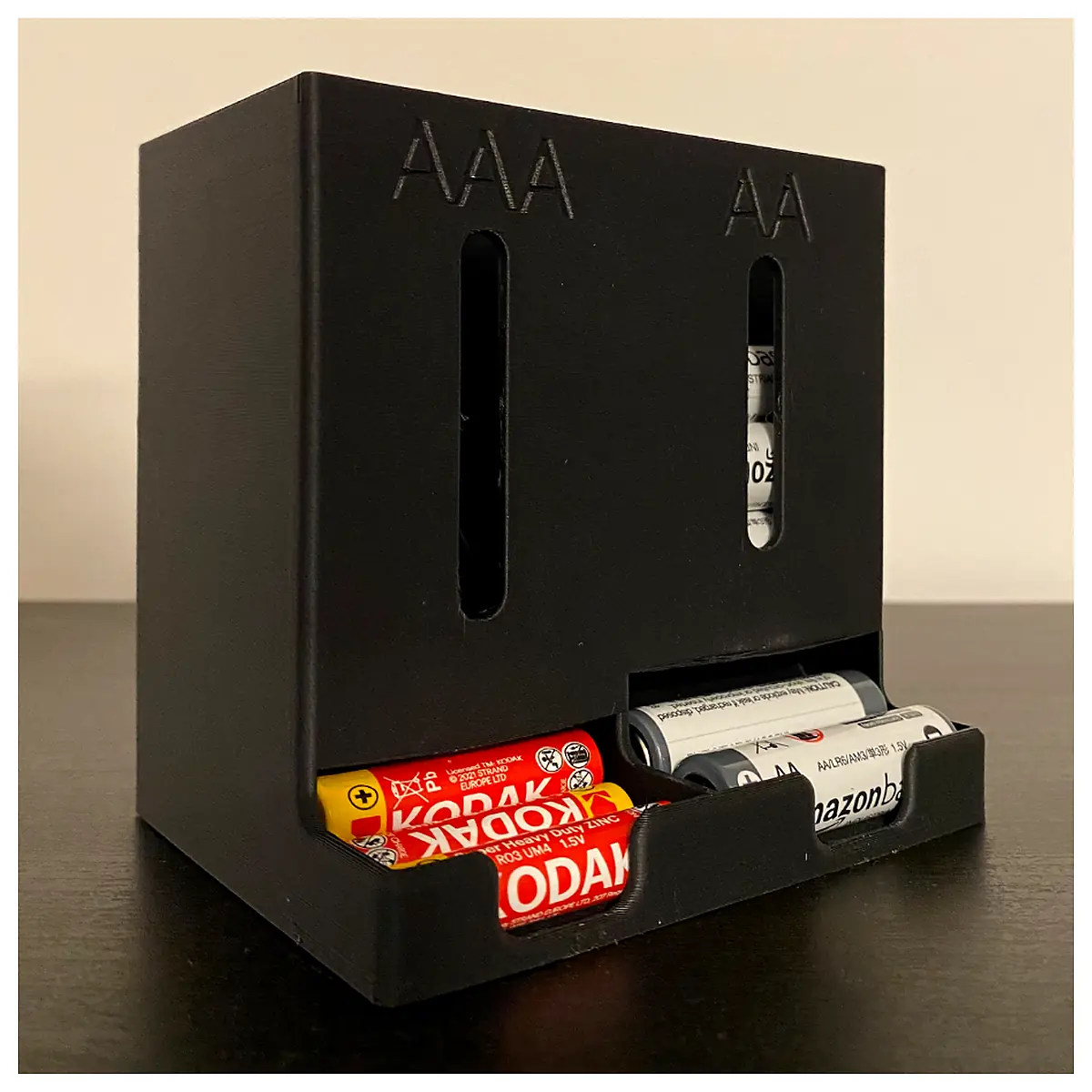 Dual Battery Dispenser AA AAA Battery Holder Battery Box Automotive Parts Car Battery Maintenance