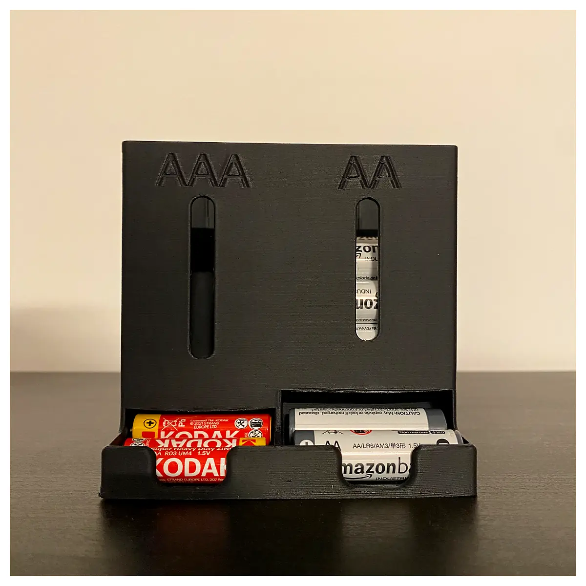 Dual Battery Dispenser AA AAA Battery Holder Battery Box Automotive Parts Car Battery Maintenance