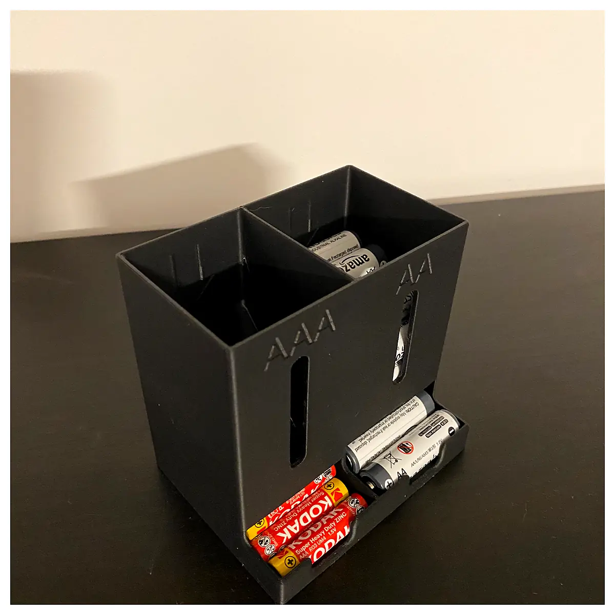 Dual Battery Dispenser AA AAA Battery Holder Battery Box Automotive Parts Car Battery Maintenance