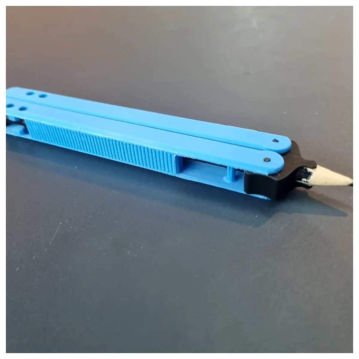 Balisong Pencil Rotating Pen Multi Function Grip Writing Tool Educational Toy Fast Spins