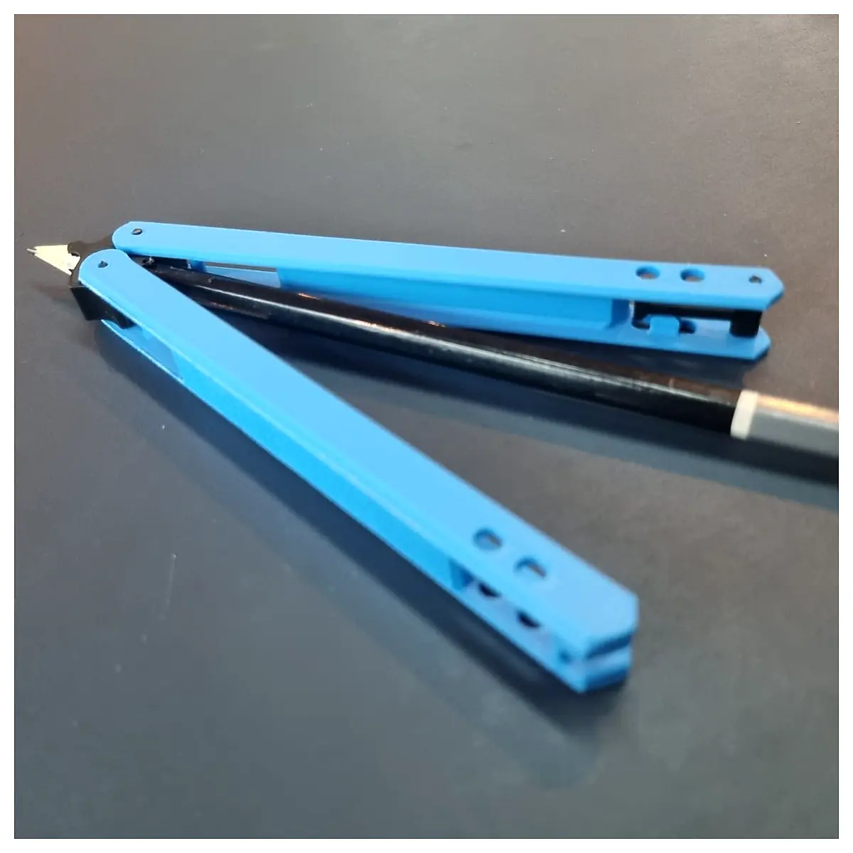 Balisong Pencil Rotating Pen Multi Function Grip Writing Tool Educational Toy Fast Spins