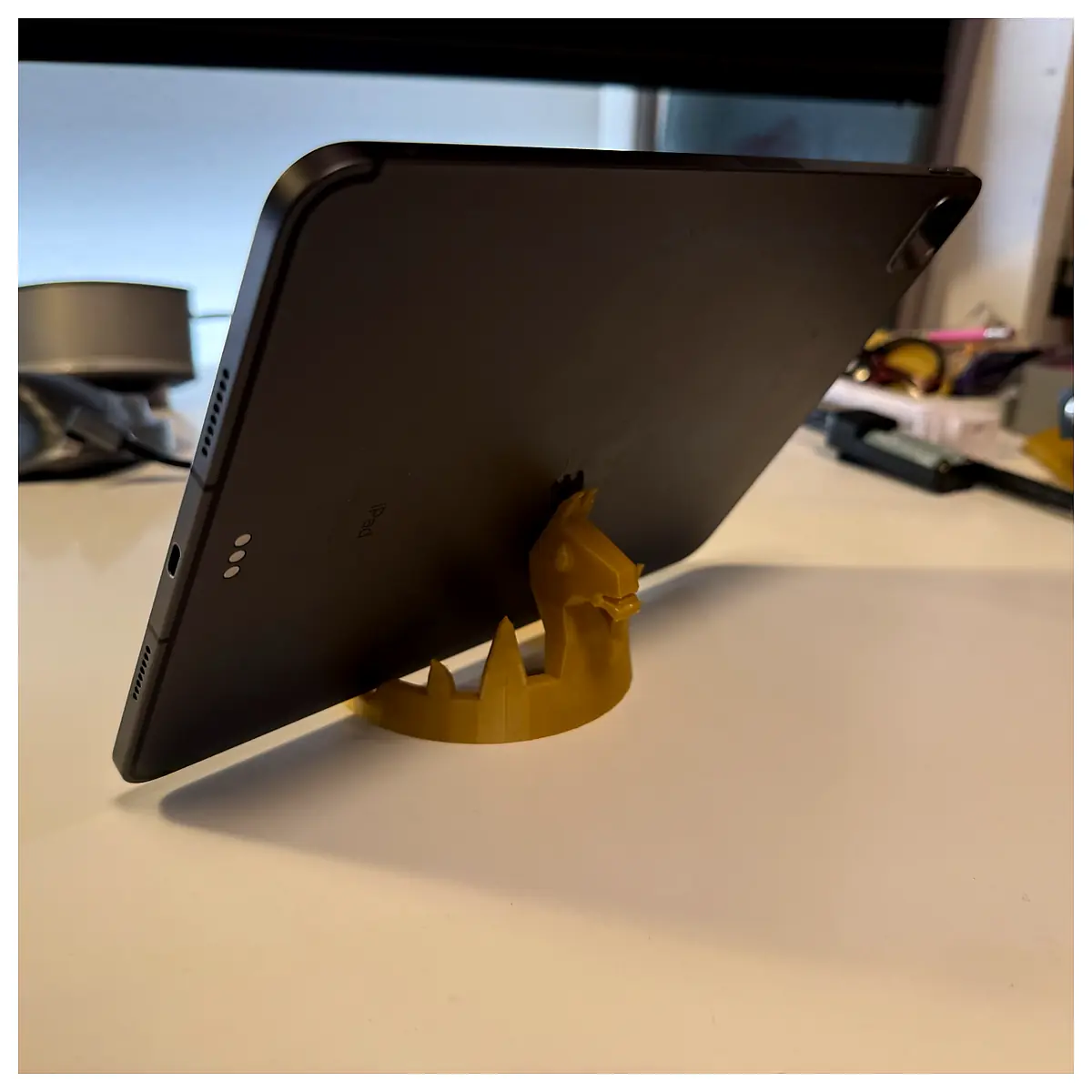 Fortnite Victory Crown Phone Stand Gaming Accessory Collectible Desk Display Anime Hero Figure