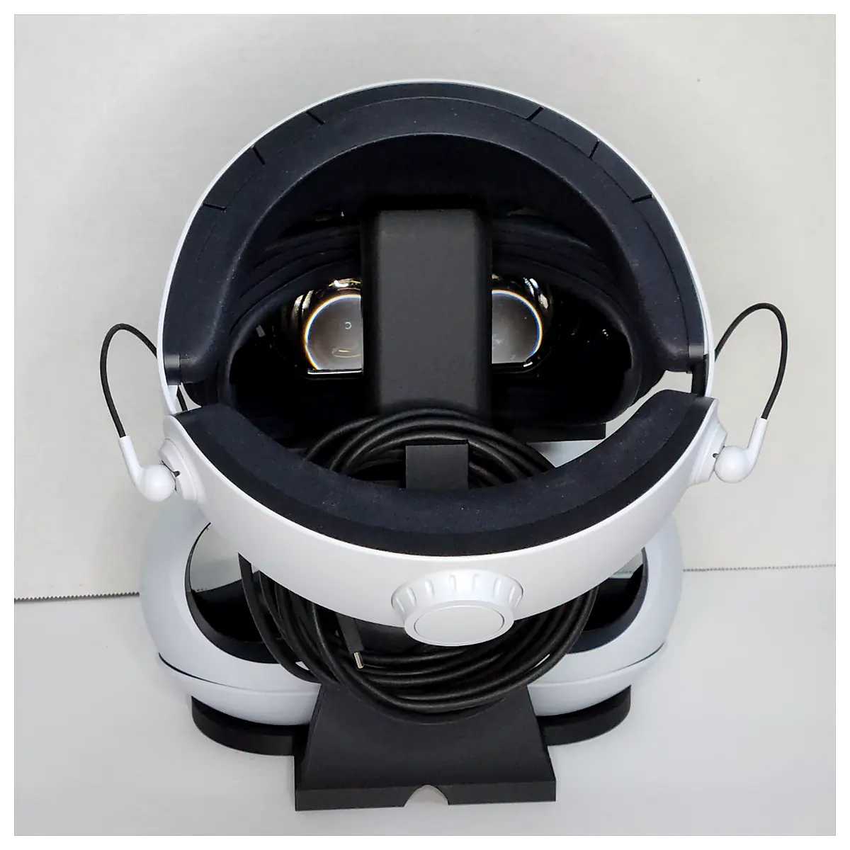 PlayStation VR2 Headset Station Virtual Reality Gaming Accessories VR Controllers Immersive Experience