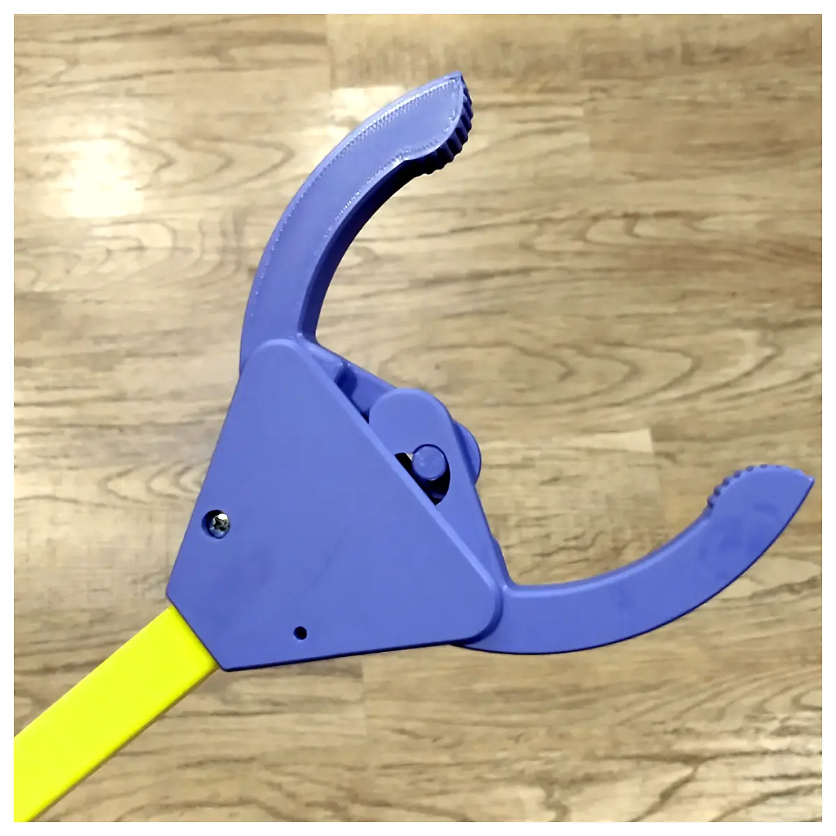 Folding Grabber Trash Picker Extendable Waste Reacher Multi Tool Cleaning Picker Garbage Collector
