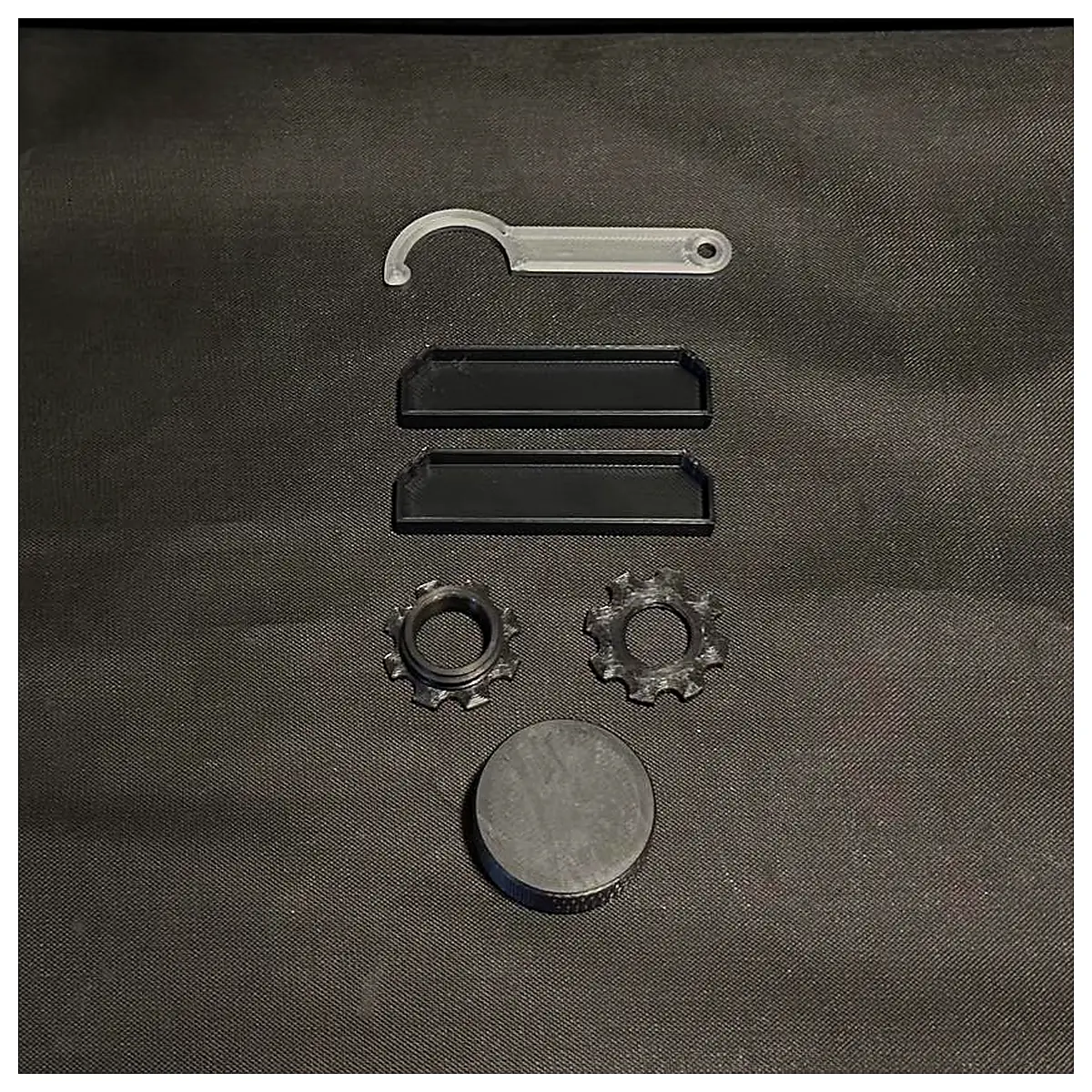 Mini Vise Tool Jewelry Making Crafts Parts Repair Universal Vise Small Vise