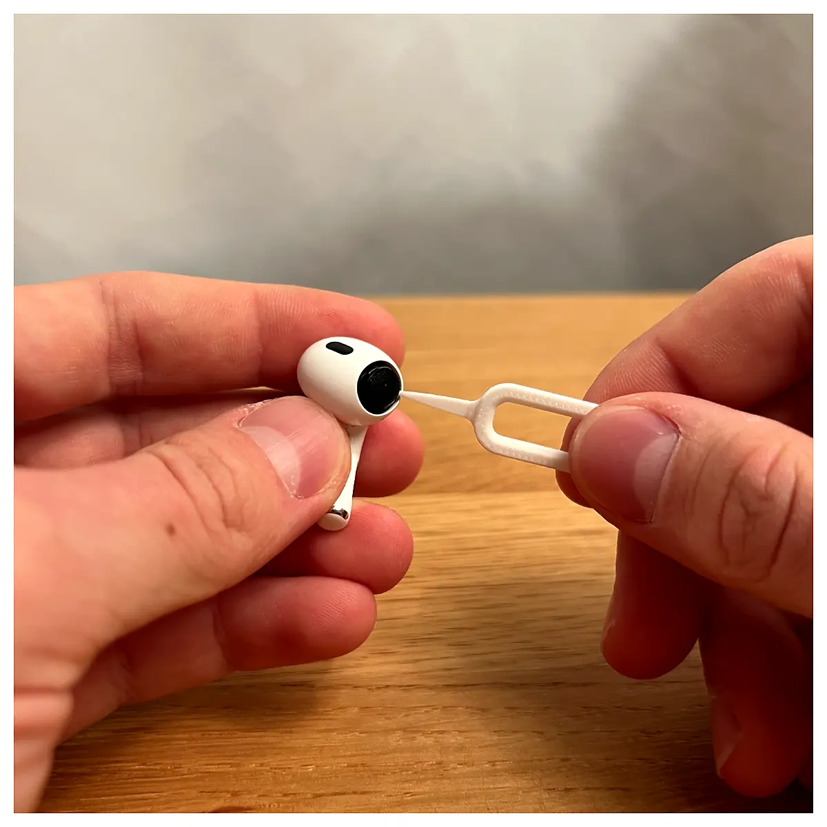 Earbuds Cleaning Brush Bluetooth Headphones Care Tool Wipe Pen Protection Ear Tips Accessories