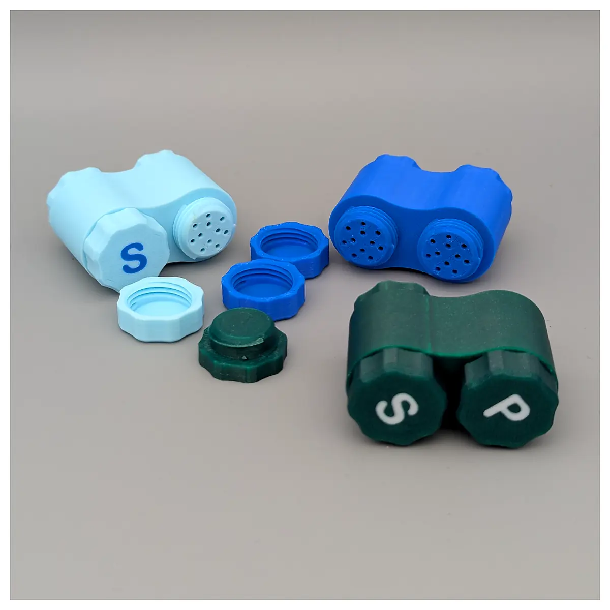 Travel Camping Outdoor Pepper Salt Shaker Set Universal Spice Salt Container Outdoor Accessories