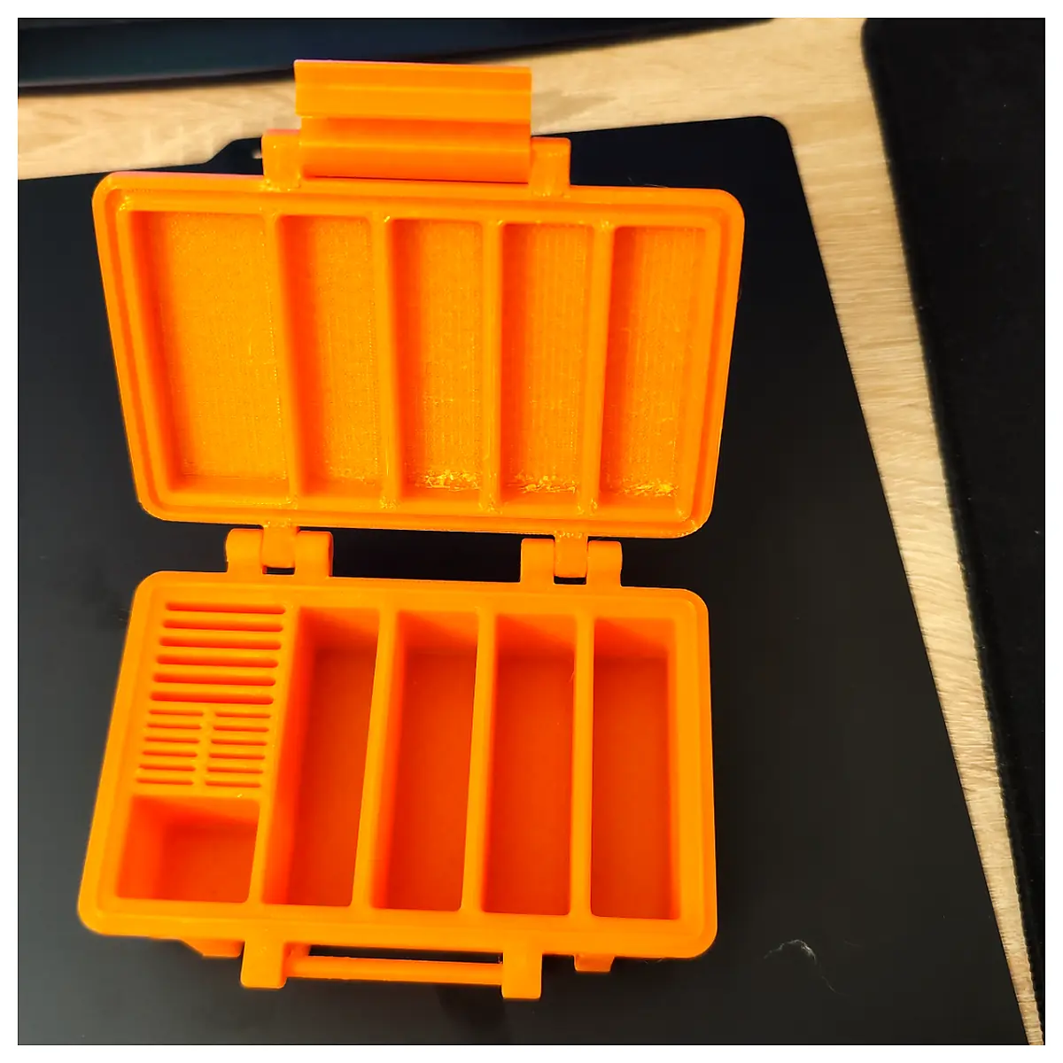 SD Card USB Drive Holder Case Mobile Stand Multi Card Organizer Protective Shell Phone Accessories