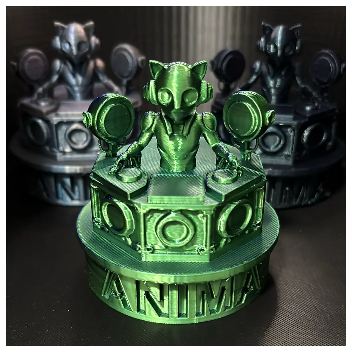 Alien Style Decor Sci Fi Figurine Cosmic Art Futuristic Ornament Space Theme Decoration Display Pieces