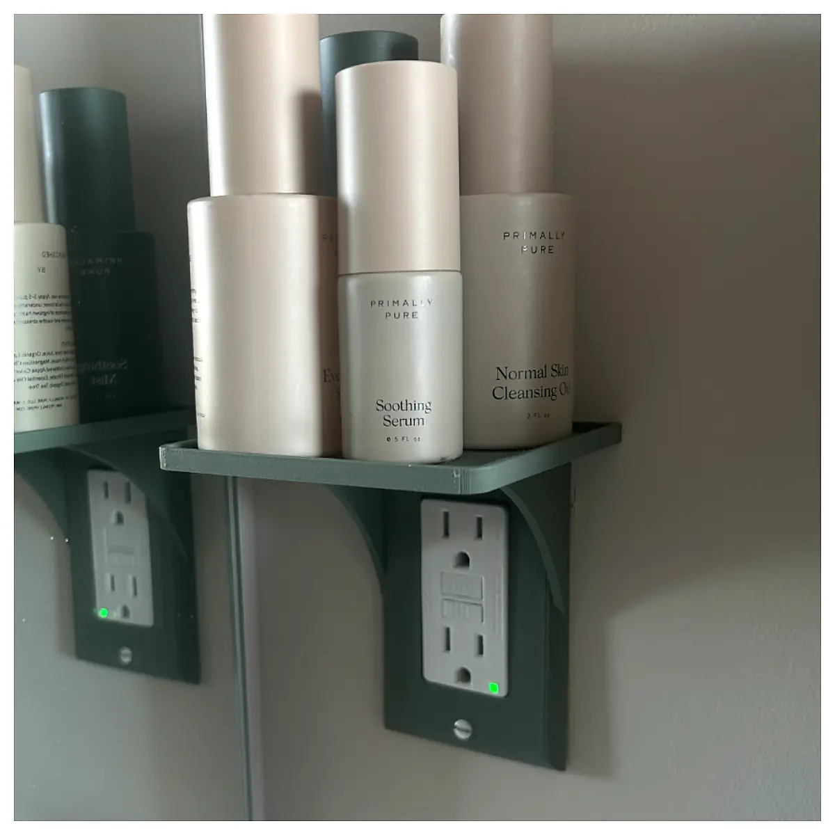Versatile Shelf Unit Storage Rack Wall Mounted Display Shelf Organizer Modern Decor
