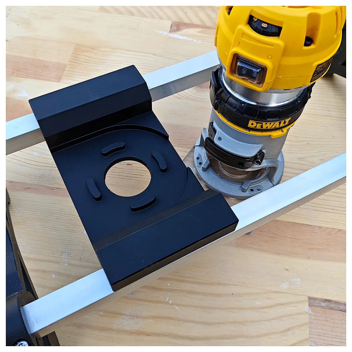 Dewalt DWP611 Router Jig Slab Flattening Guide Edge Shaping Template Precision Routing