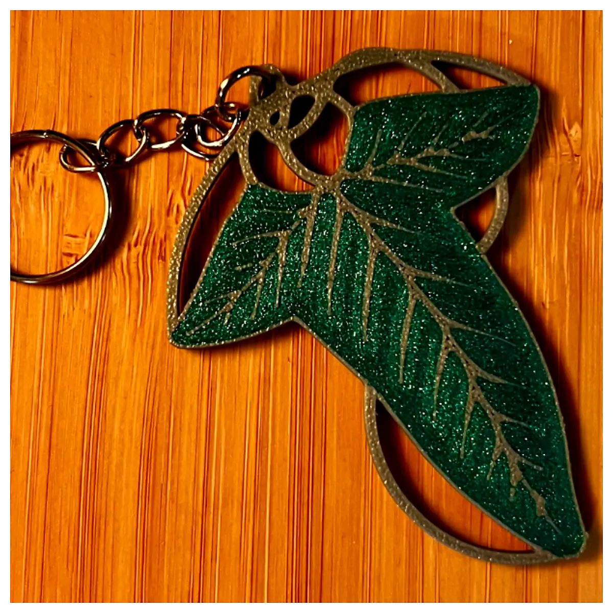 Leaf Keychain Fantasy Collectible Gift Halloween Decor Tree of Gondor Ornament