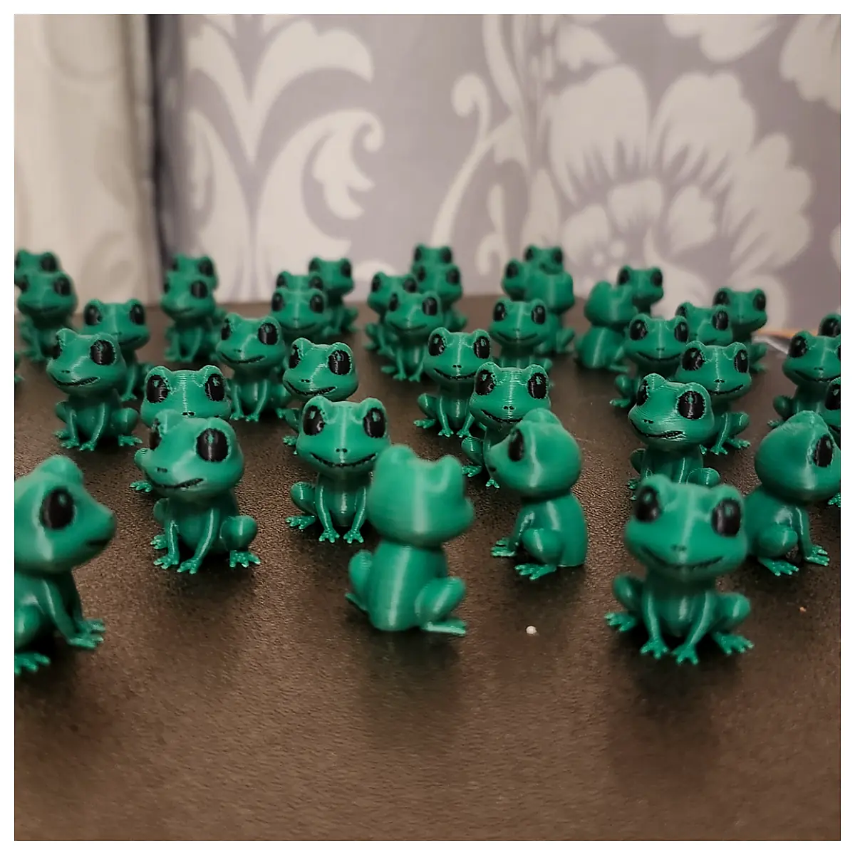 Mini Frogs Toys Educational Toys Kids Toys Pet Toys Amphibian Games Frog Toys