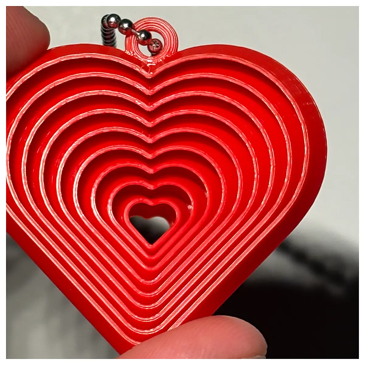 Fidget Keychain Stress Relief Heart Shaped Keyring Quiet Fidget Toy Accessories