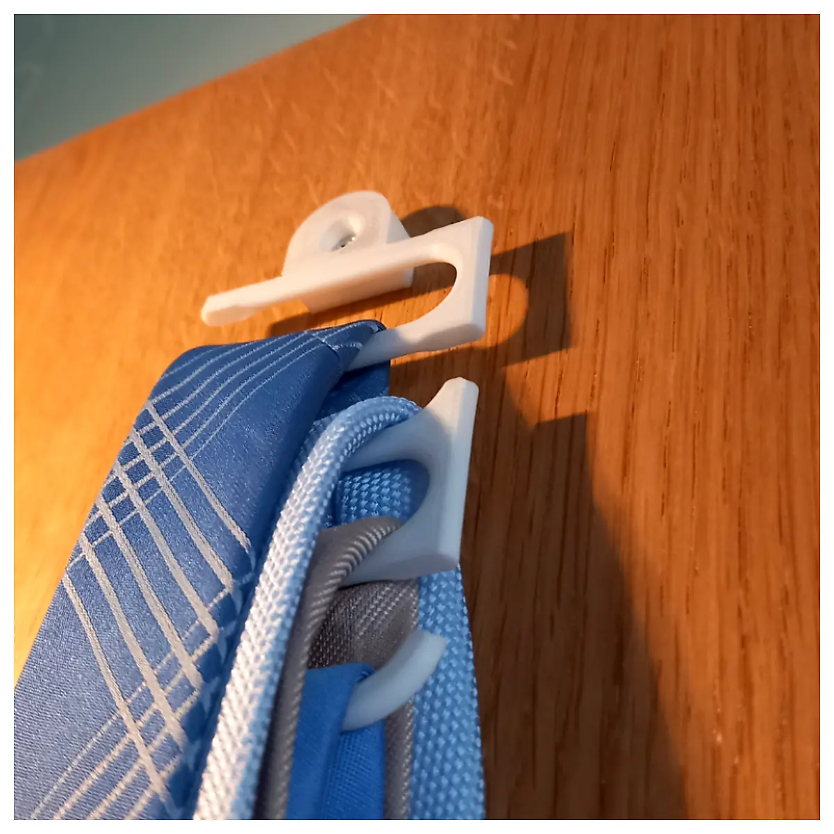 Universal Tie Holder Clip Desk Organizer Phone Stand Bracket Accessory Replacement Parts Repair