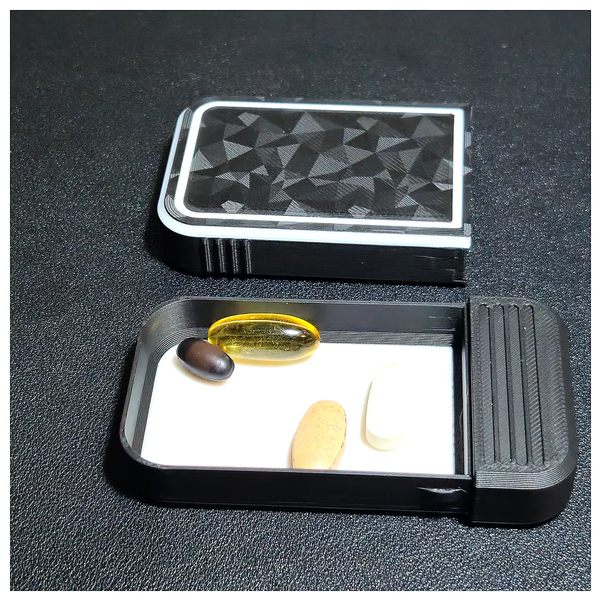 Travel Pill Box Small Portable Multi Dose Organizer Vitamin Medicine Case Travel Medication