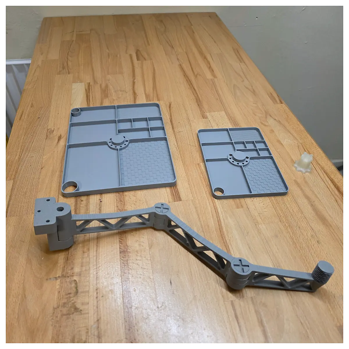 Adjustable Tech Tray Parts Repair Tool Kit Component Replacement Universal Tool Storage